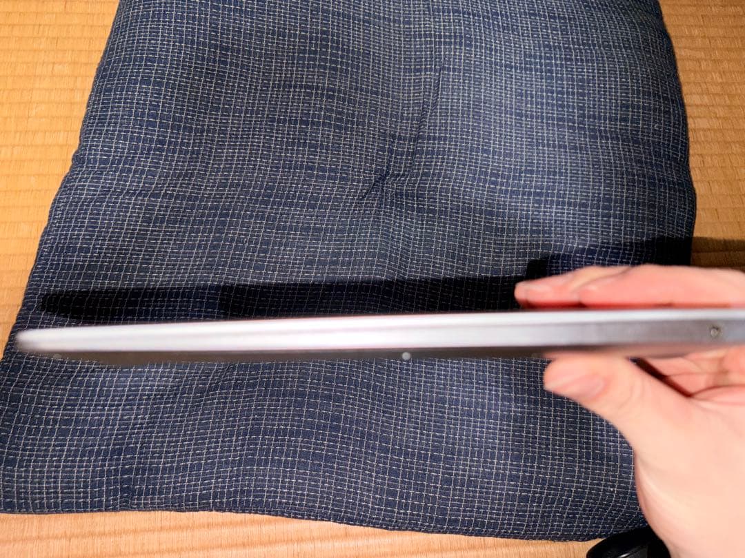 MacBook Air M1 2020 256GB 8GB 液晶割れ