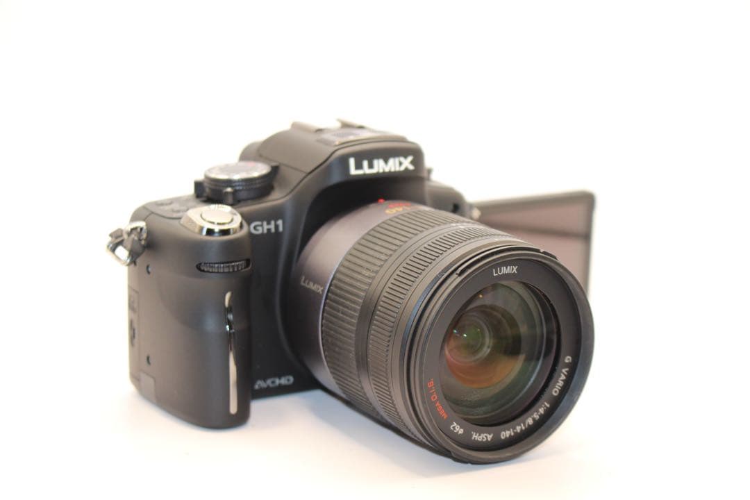 ★ショット数3993回★ LUMIX DMC-GH1 レンズキット　ミラーレス
