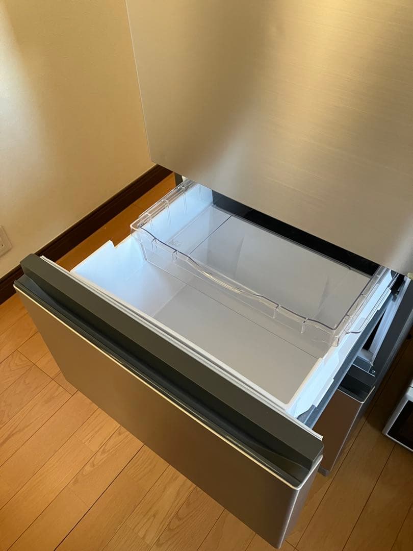 送料・設置込み！HITACHI 冷蔵庫 左開き 2、3人暮らし シルバー モダン