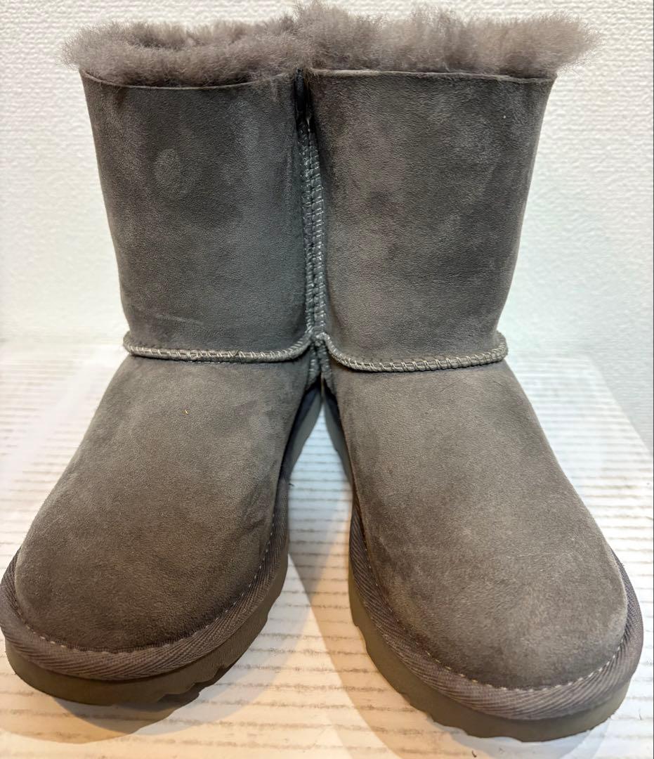 UGG キッズ　ブーツ　ムートン　19cm