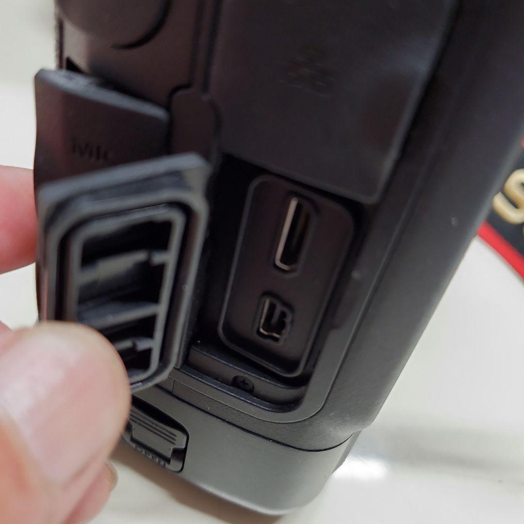 Canon EOS-1D X 本体　取説 充電器付　50000ショット未満です。