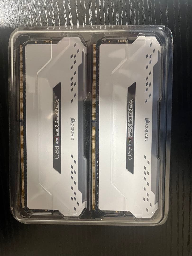 メモリー Corsair Vengeance pro 16GB DDR4 3200MHz