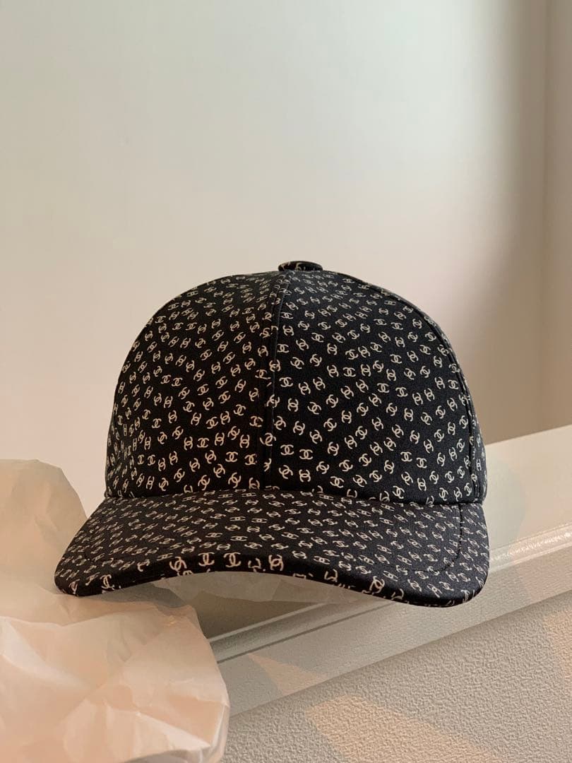 お箱付き✨新品未使用✨2025CHANELココビーチキャップ✨顧客先駆け購入