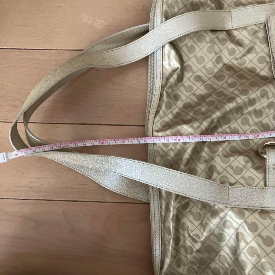 えるこ様ご購入分！GHERARDINI ゴールド ボストンバッグ ポーチ付