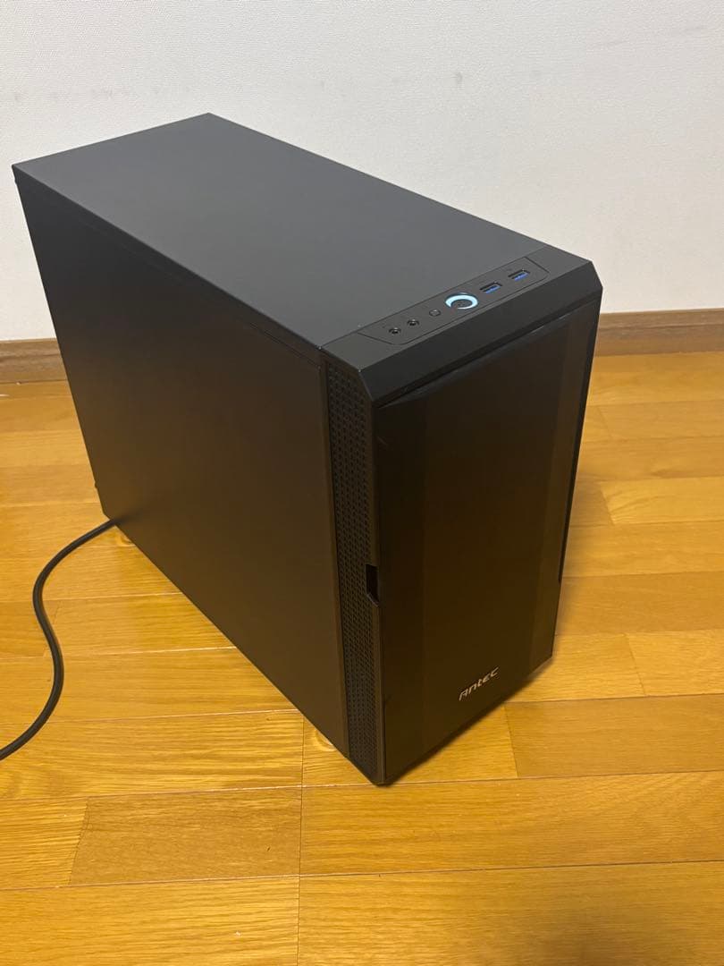 週末値下げ！少し青光りの自作ゲーミングPC 新品M.2SSD 10世代i5