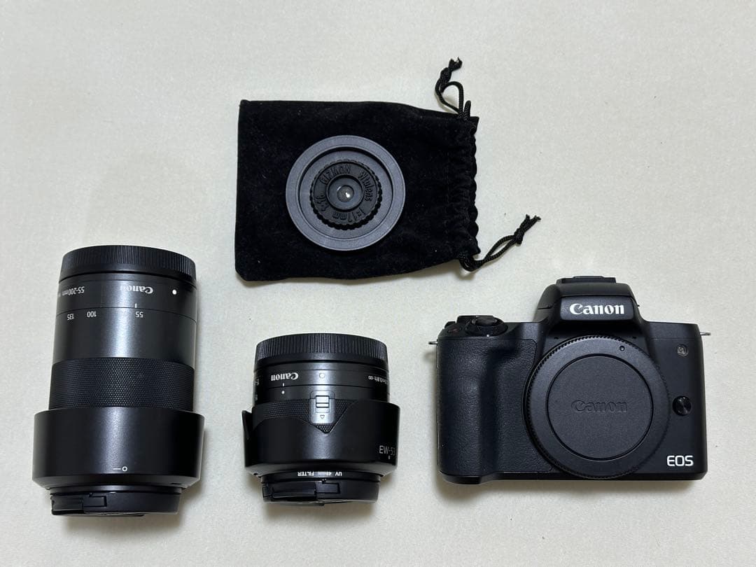 【シャッター回数6000回】Canon EOS Kiss M ダブルズームキット