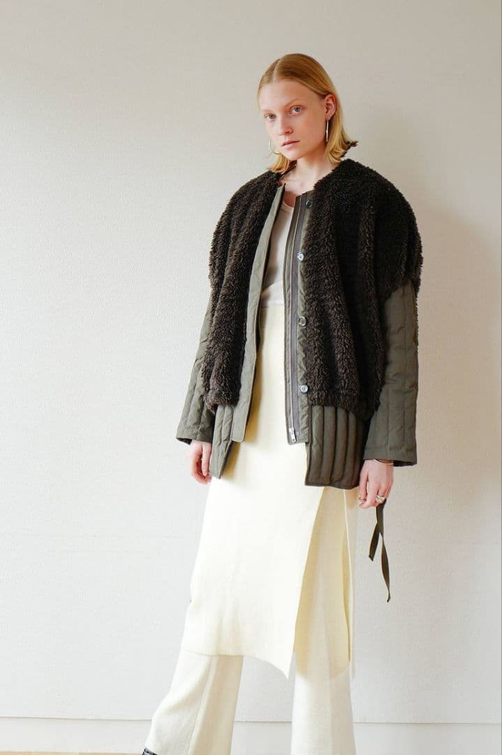 ジャケット・アウター CLANE BOA VEST LAYERED DOWNCOAT - KHIKI