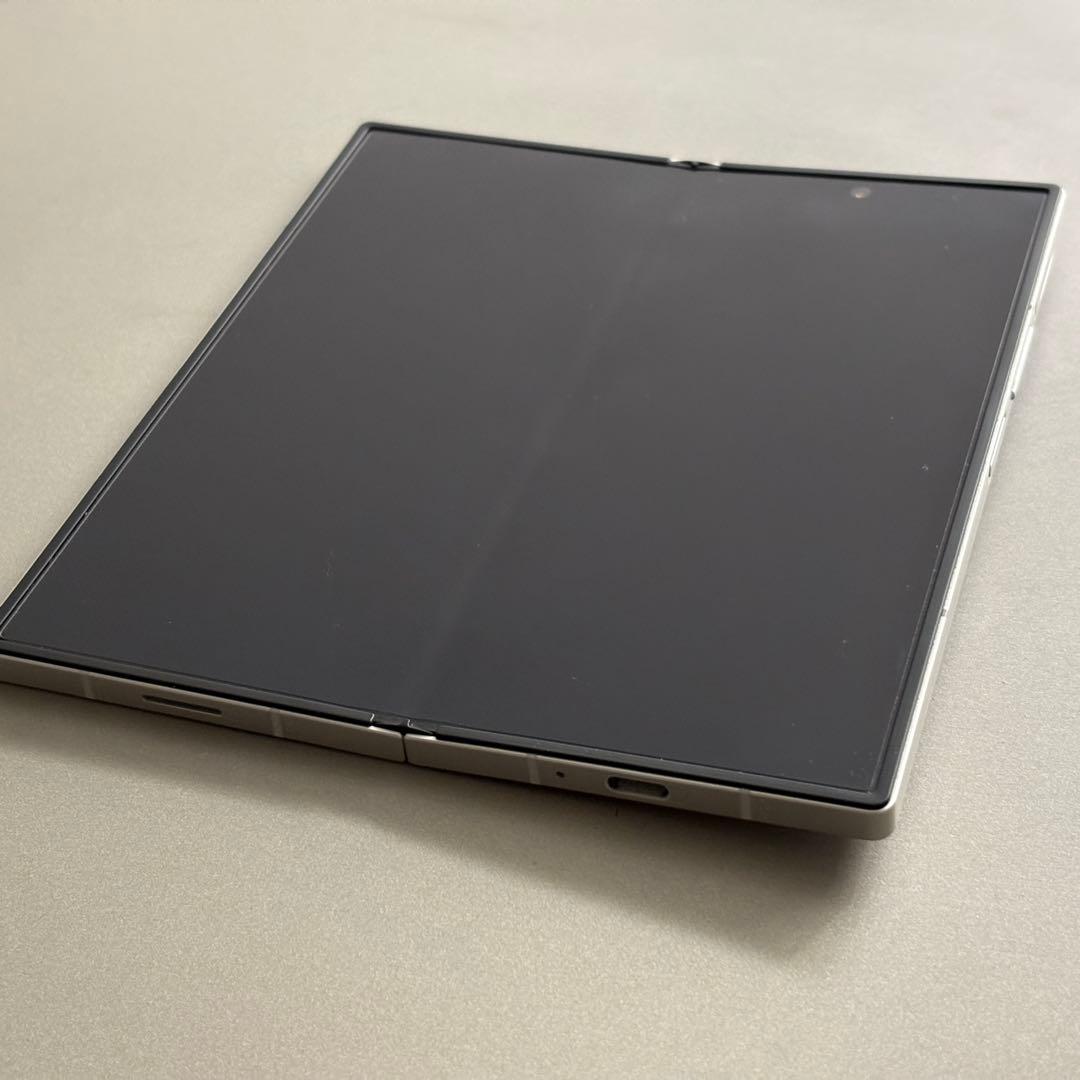 ［超美品］Galaxy Z Fold6 ホワイト 256GB Sペン付き