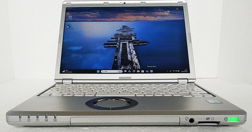 軽量コンパクト Panasonic CF-SZ6（LTE対応）