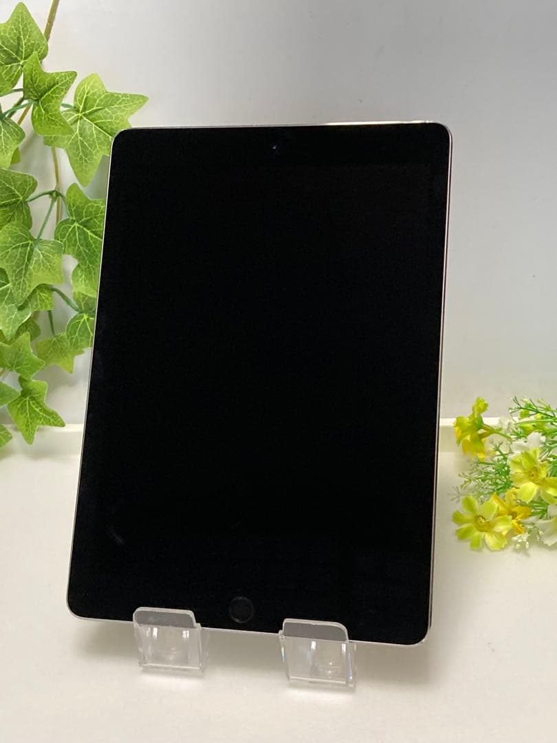 Apple iPad Pro (9.7インチ) 128GB MLMV2J/A⭐️