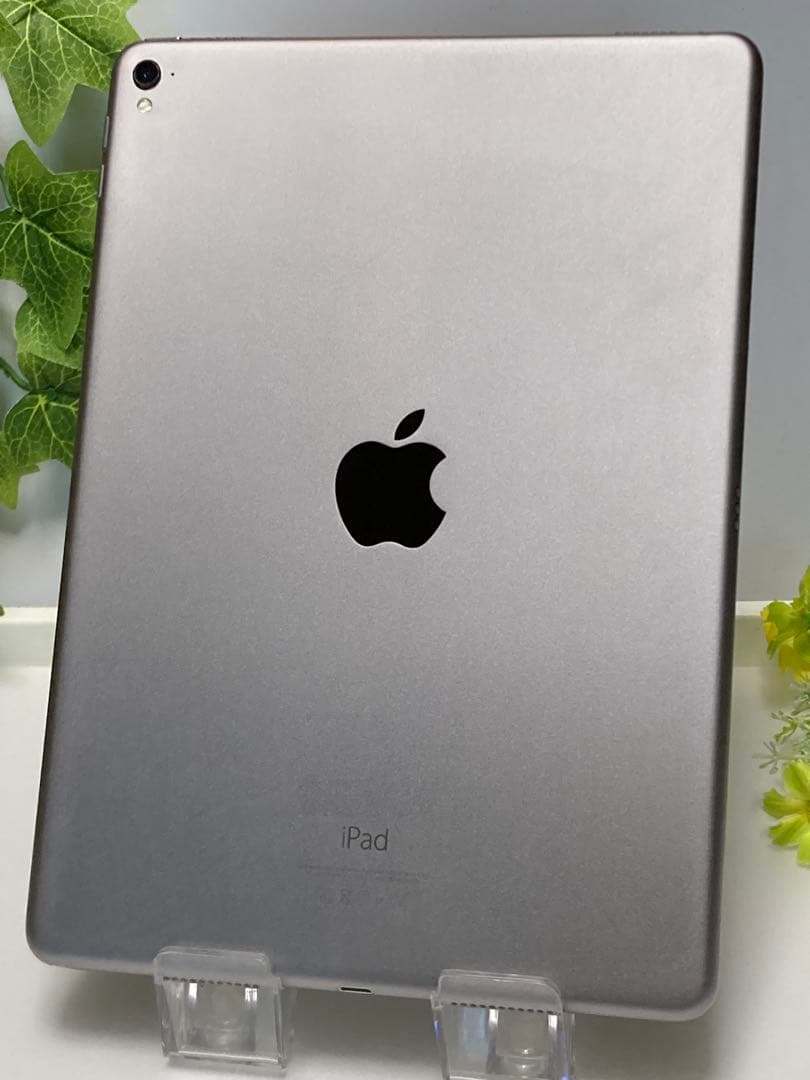 Apple iPad Pro (9.7インチ) 128GB MLMV2J/A⭐️