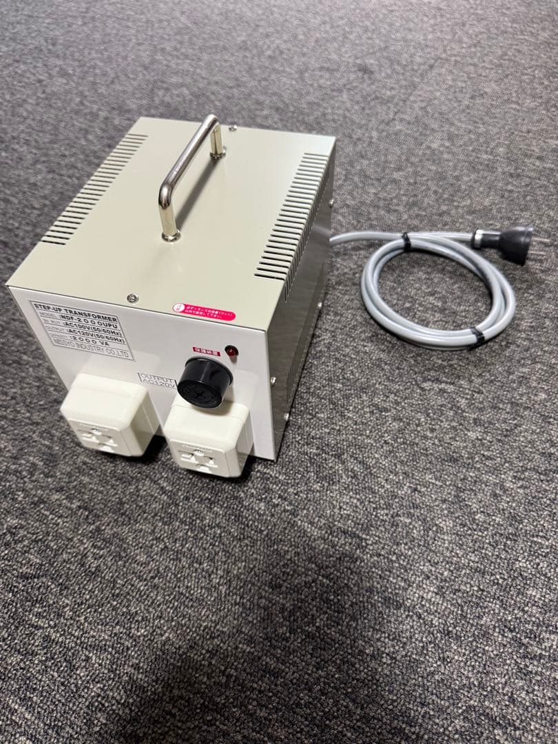 【新品】 日章 変圧器 NDF-2000UPU アップ トランスフォマー