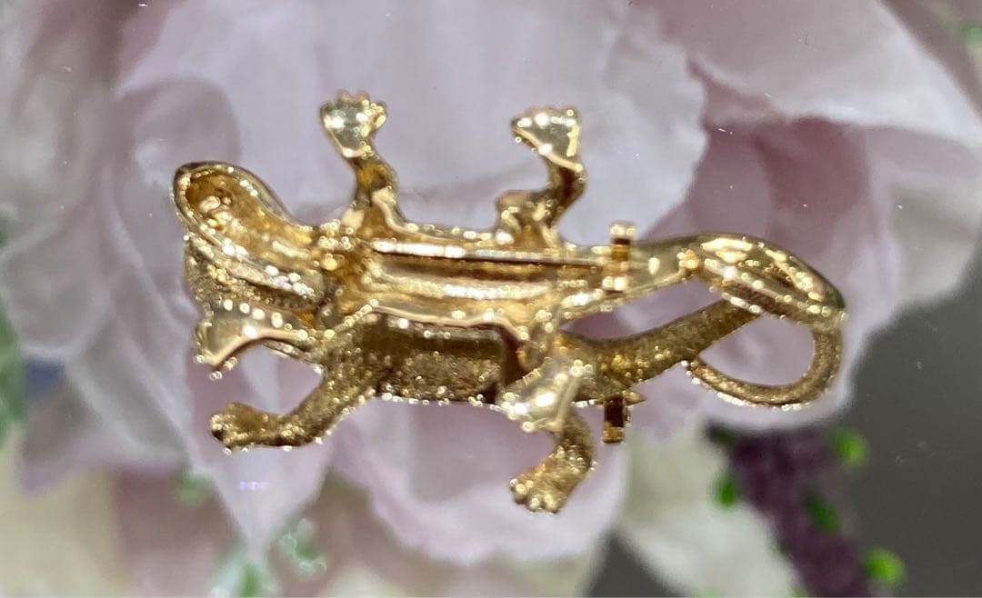 【新品未使用】K18 天然ダイヤモンド　ヤモリ　ピンブローチ　ペンダントトップ