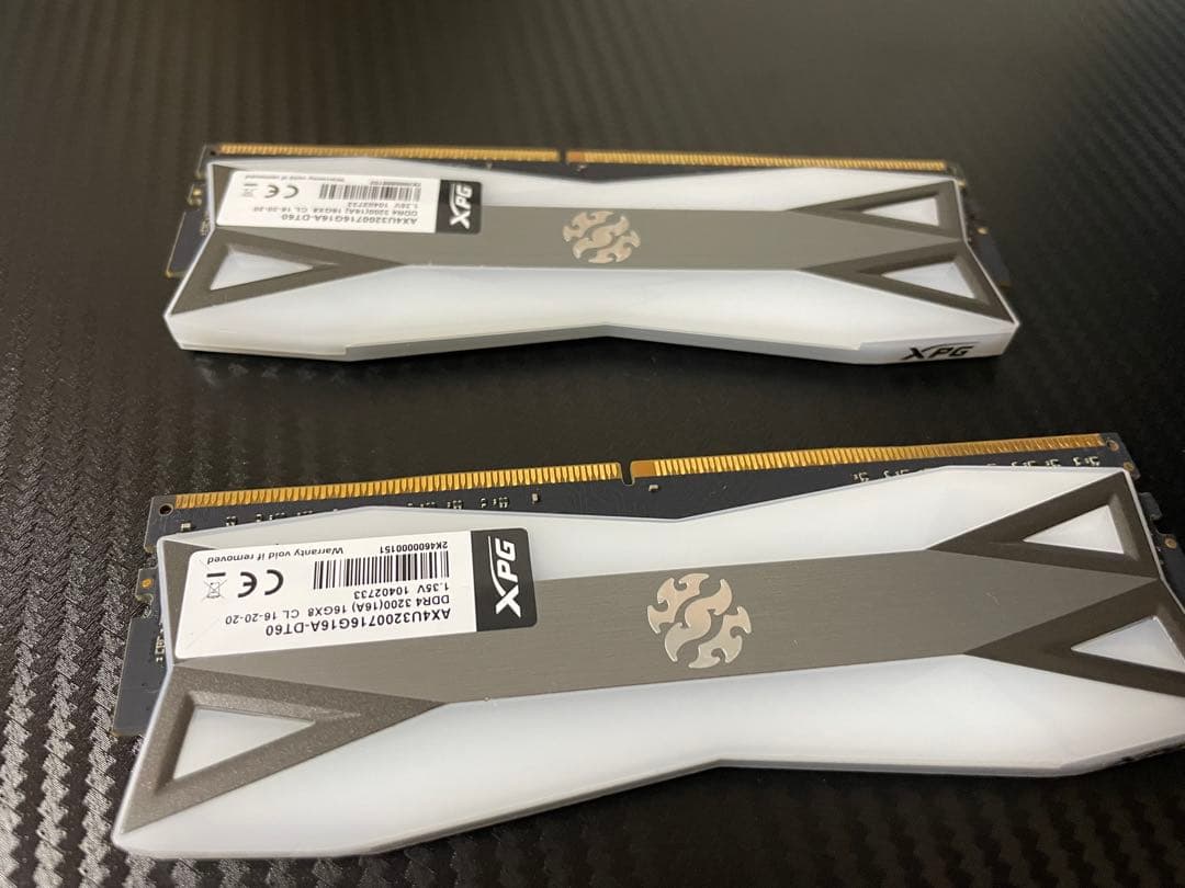 XPG ddr4-3200 32GB（16GB×2）