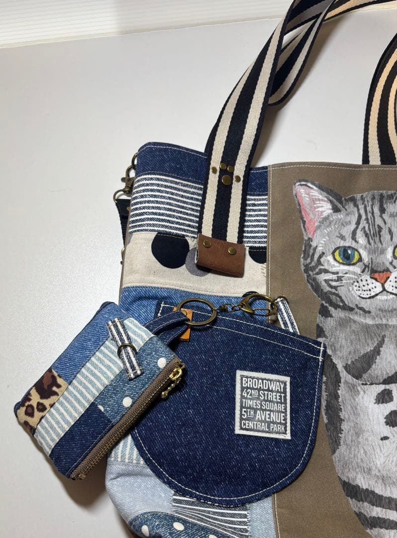 I*様 ひょっこり猫ちゃんのデニム風パッチワーク★トートバッグ＆キーケース　サコ