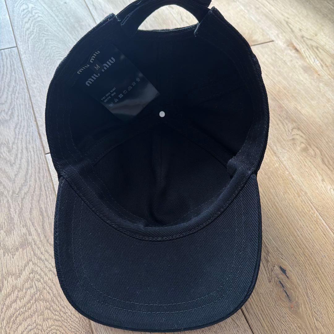 miumiu ミュウミュウ　ベースボールキャップ　ブラック