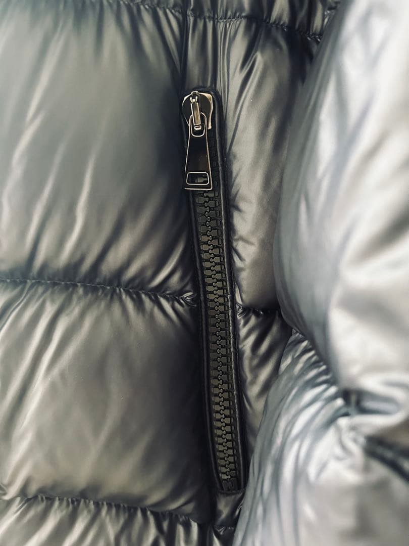 MONCLER SERITTE（セリッテ）ダウンジャケット　サイズ2 【超美品】