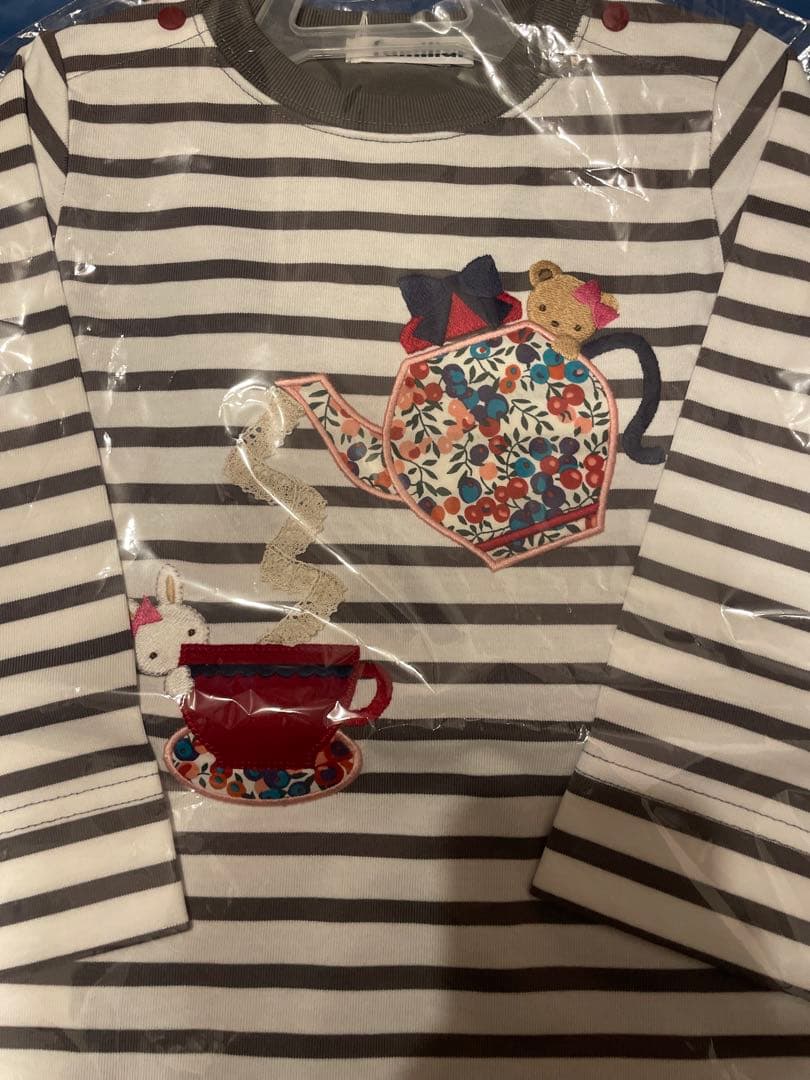 【新品未着用】ファミリア　ストライプ柄長袖ワンピース　90cm