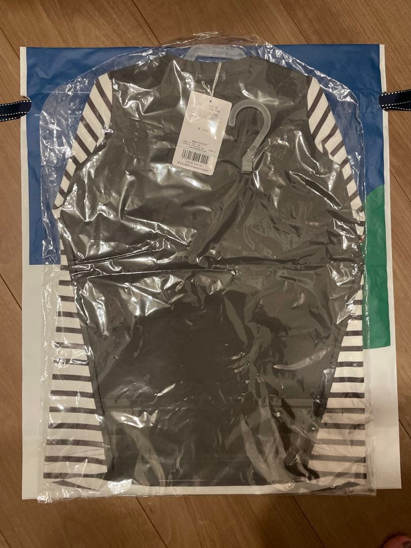 【新品未着用】ファミリア　ストライプ柄長袖ワンピース　90cm