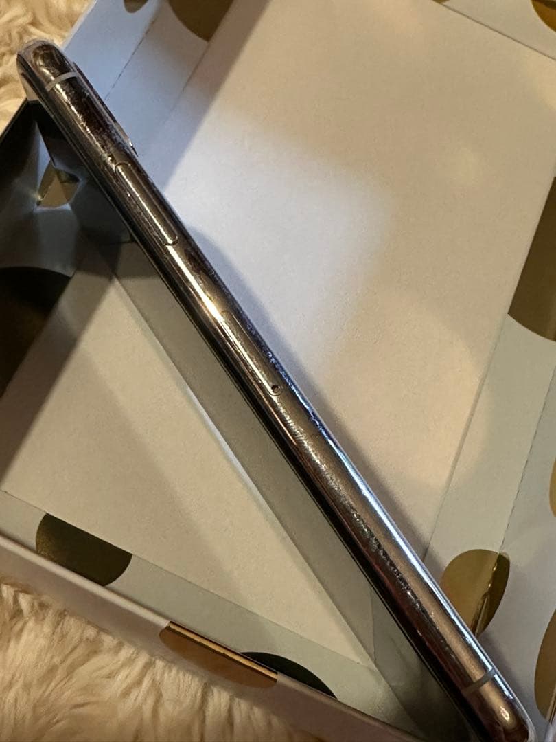 Apple iPhone X ホワイト　256GB本体