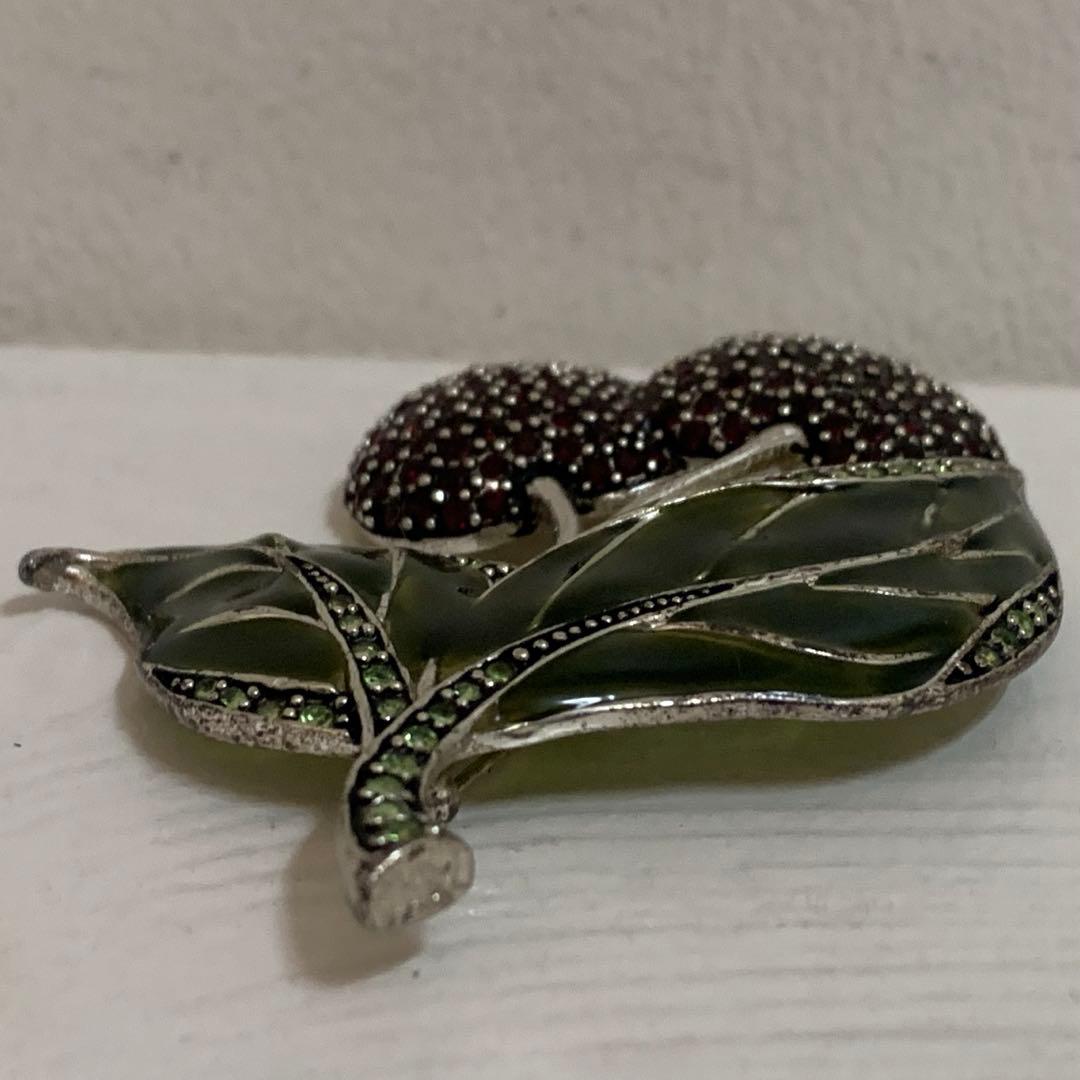 MONET VINTAGE チェリー リーフモチーフ ストーン装飾 ピンブローチ