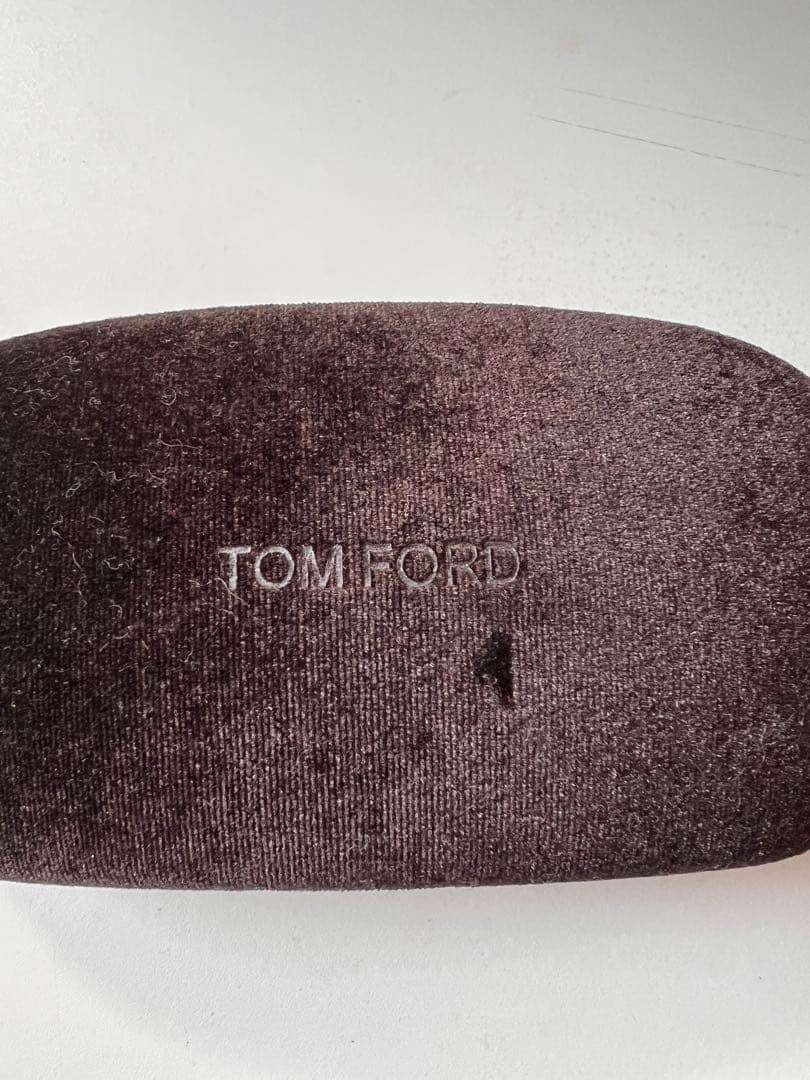 TOM FORD スクエア型サングラス ブラック　ケース付き