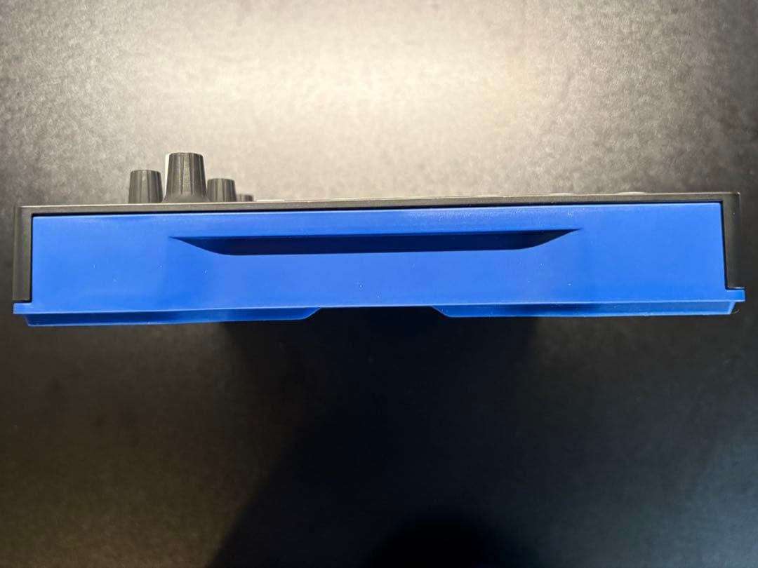 Novation Circuit + 専用UDGケース