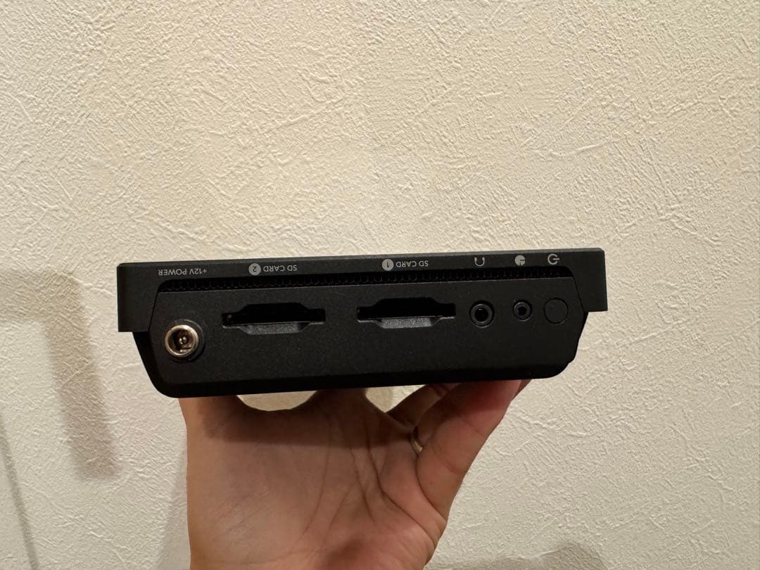 Blackmagic Video Assist 7インチ　12G HDR