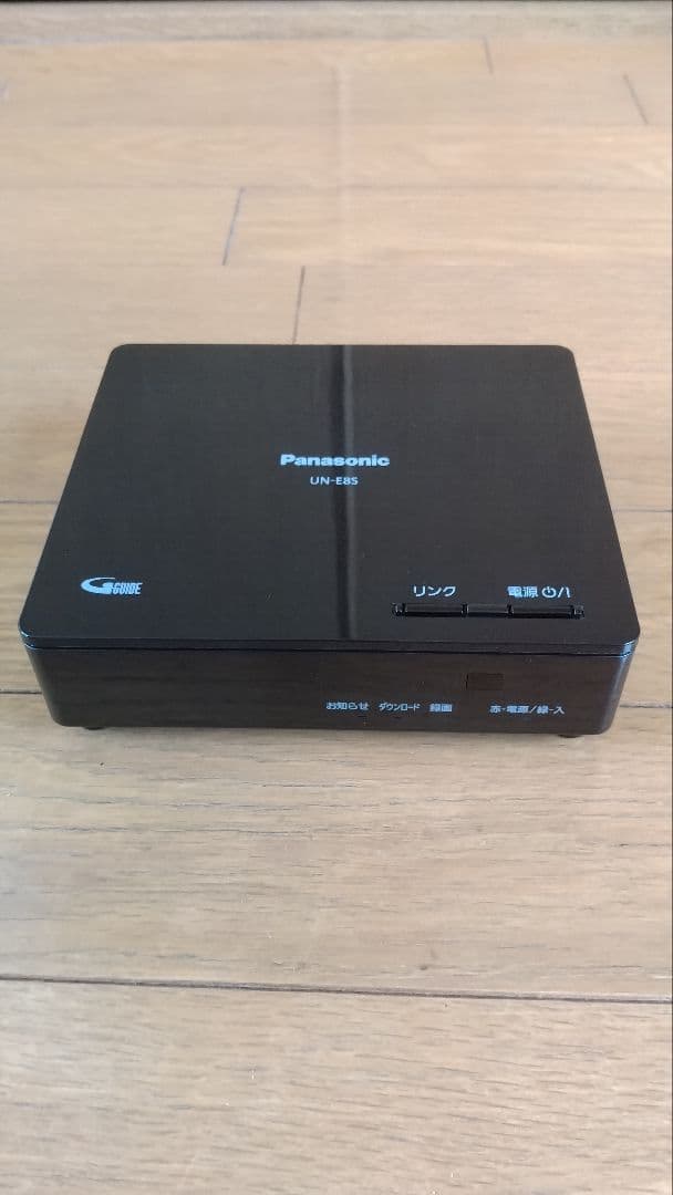 Panasonic UN-10E8-W プライベート・ビエラ 2018年モデル