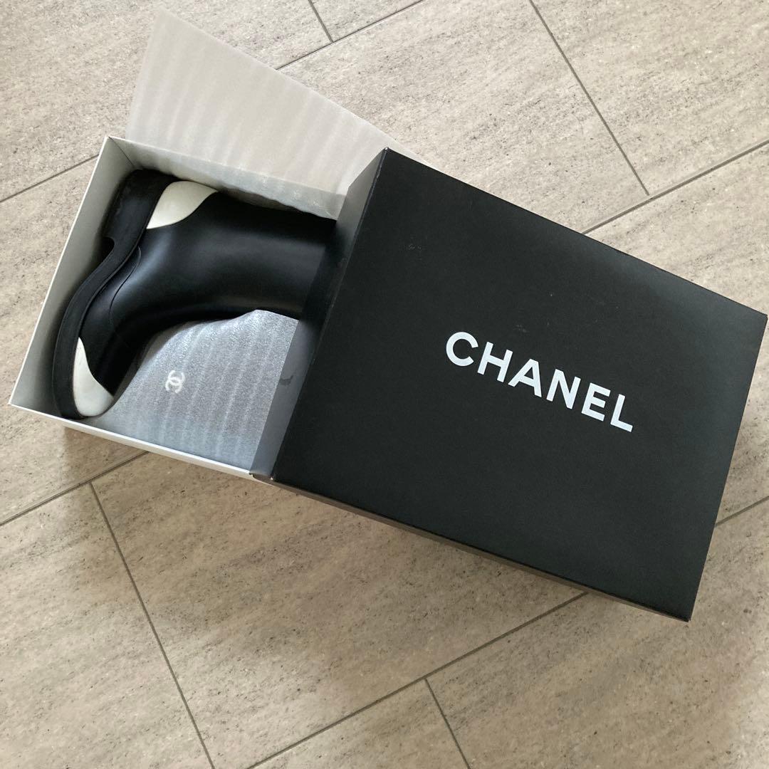 シャネルラバーレインブーツ