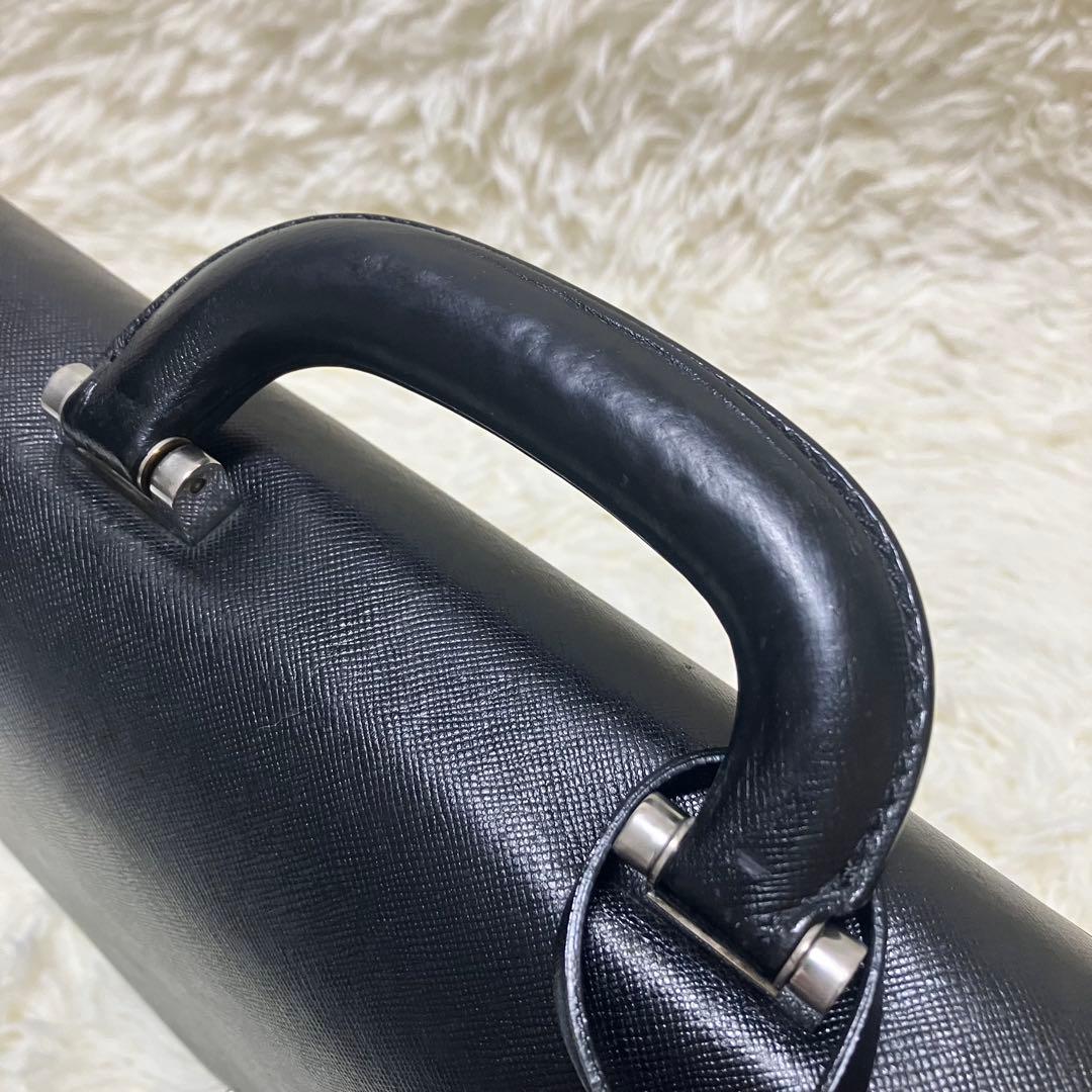 バーバリー ビジネスバッグ ブリーフケース サフィアーノレザー 鍵付き A4 黒