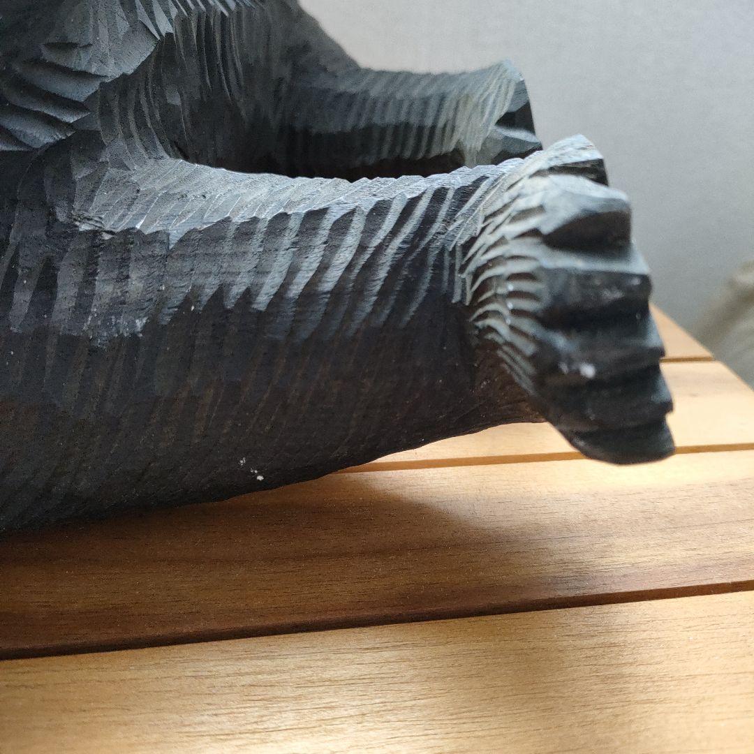 木製クマの彫刻 約30cm伝統工芸品