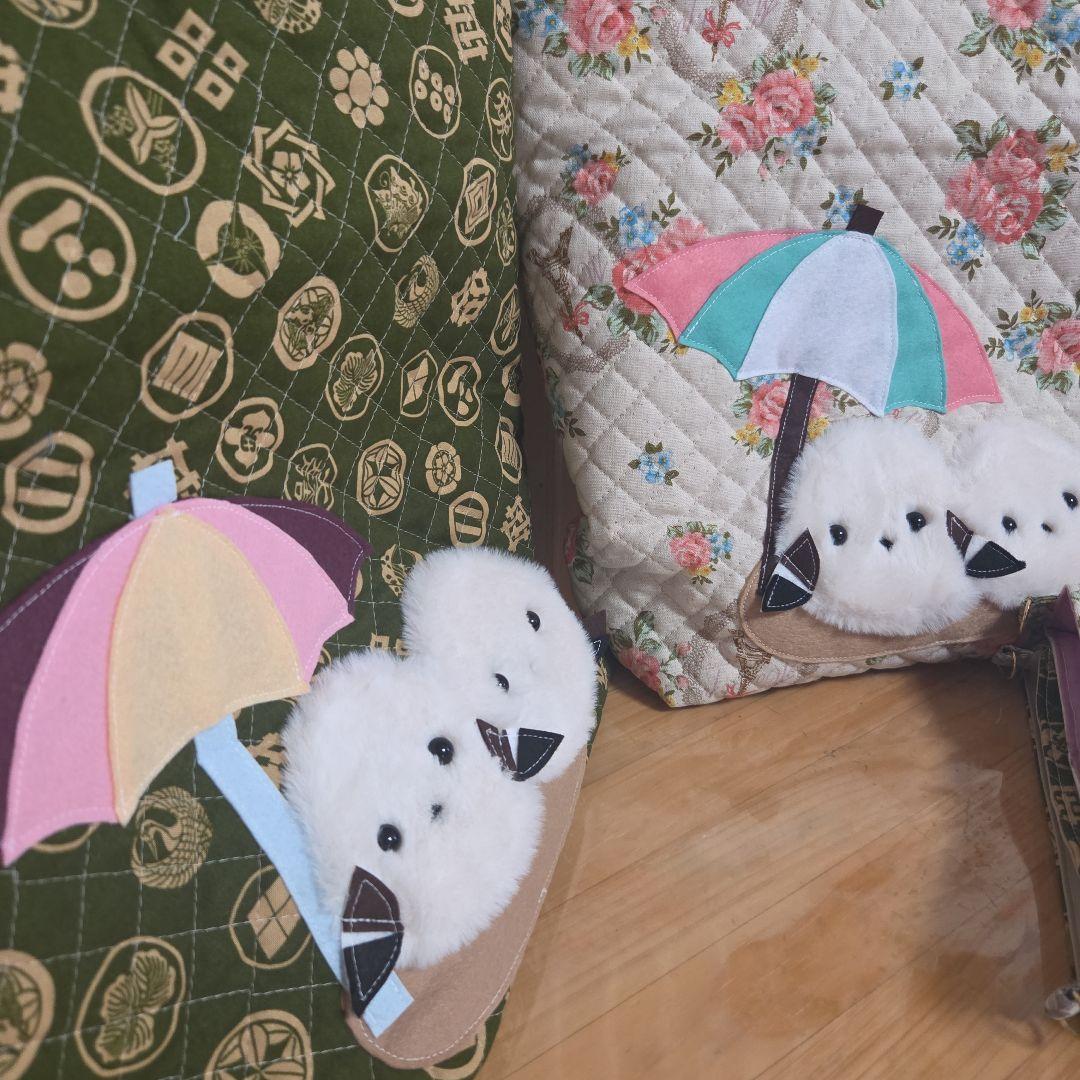 ●いちご●双子もふもふシマエナガ　ハンドメイド　キルト