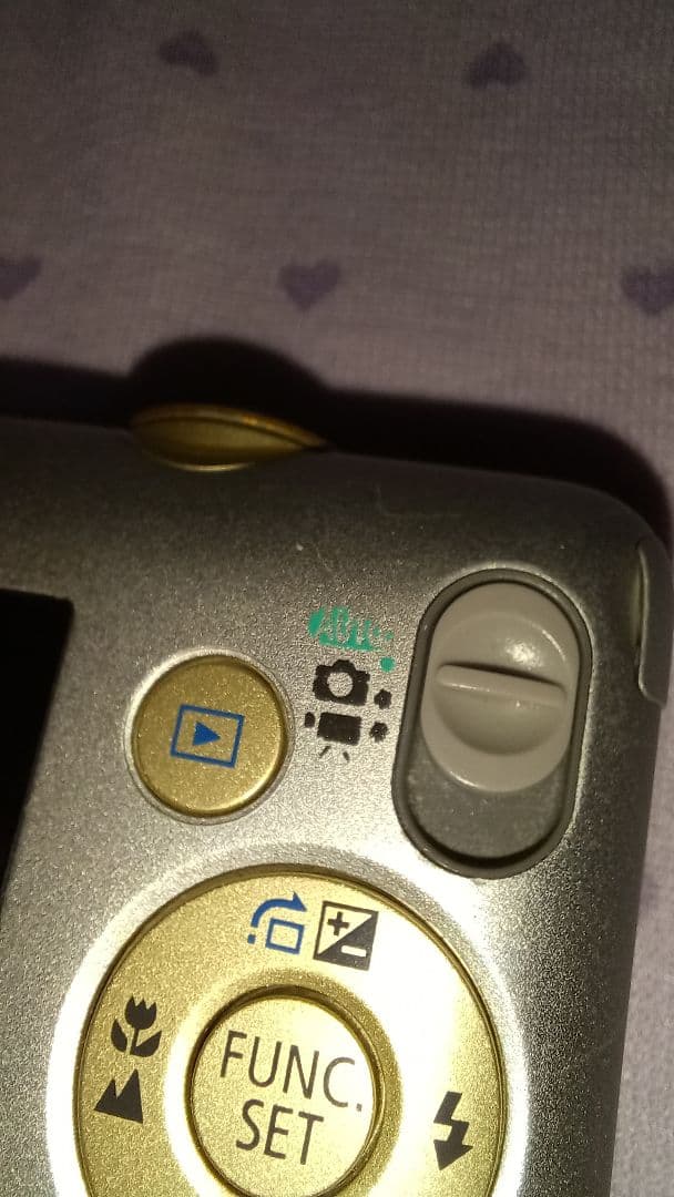 Canon　ixy digital 110is オレンジ　デジタルカメラ