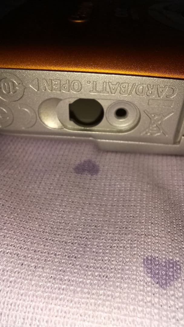 Canon　ixy digital 110is オレンジ　デジタルカメラ