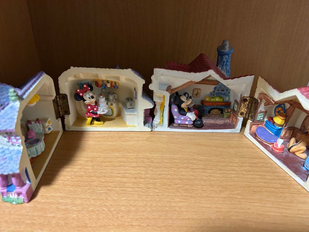 ディズニー　置物　トゥーンタウン　レトロ　ミッキー　ミニーの家