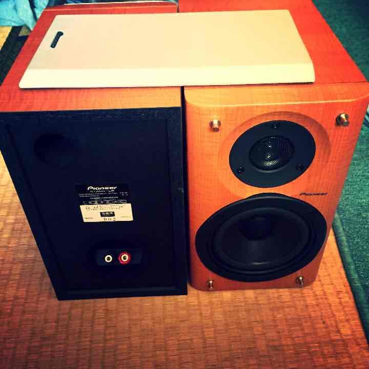 コンポスピーカー