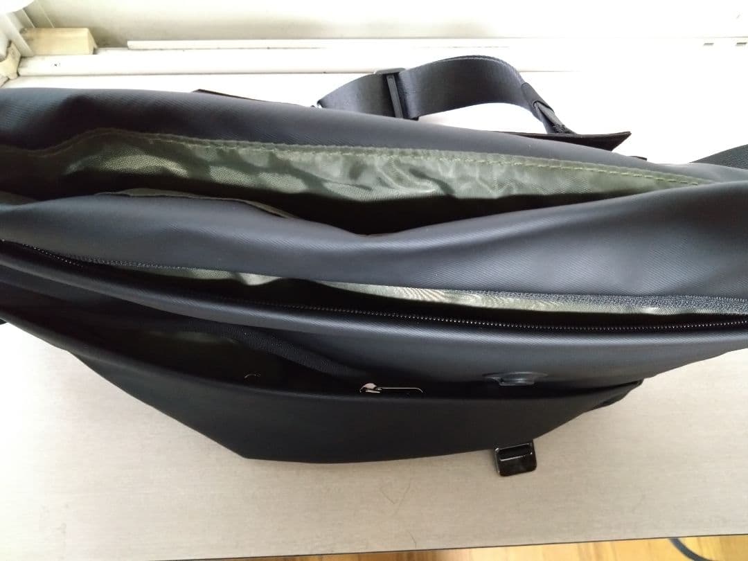 SEKKEI MX-sling　拡張するスリングバッグ