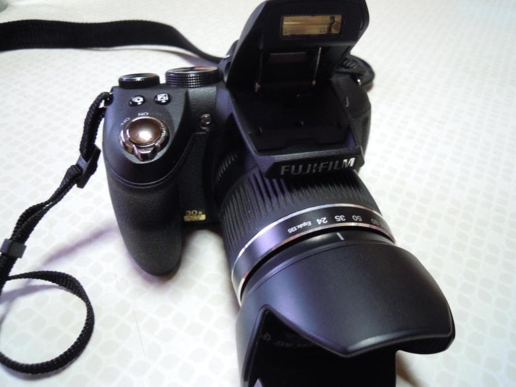 Fujifilm HS10 デジタル一眼レフ