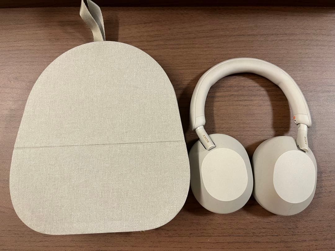 Sony WH-1000XM5ワイヤレスヘッドホン ホワイト