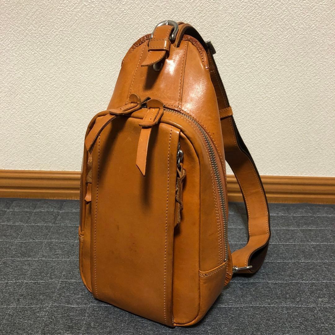 b3Labo 廃版 ボディバッグ 栃木レザー ヌメ革