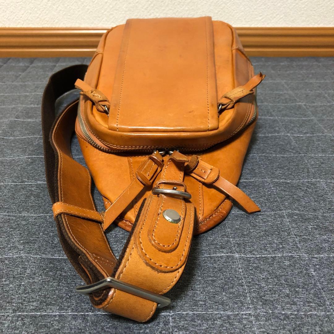 b3Labo 廃版 ボディバッグ 栃木レザー ヌメ革