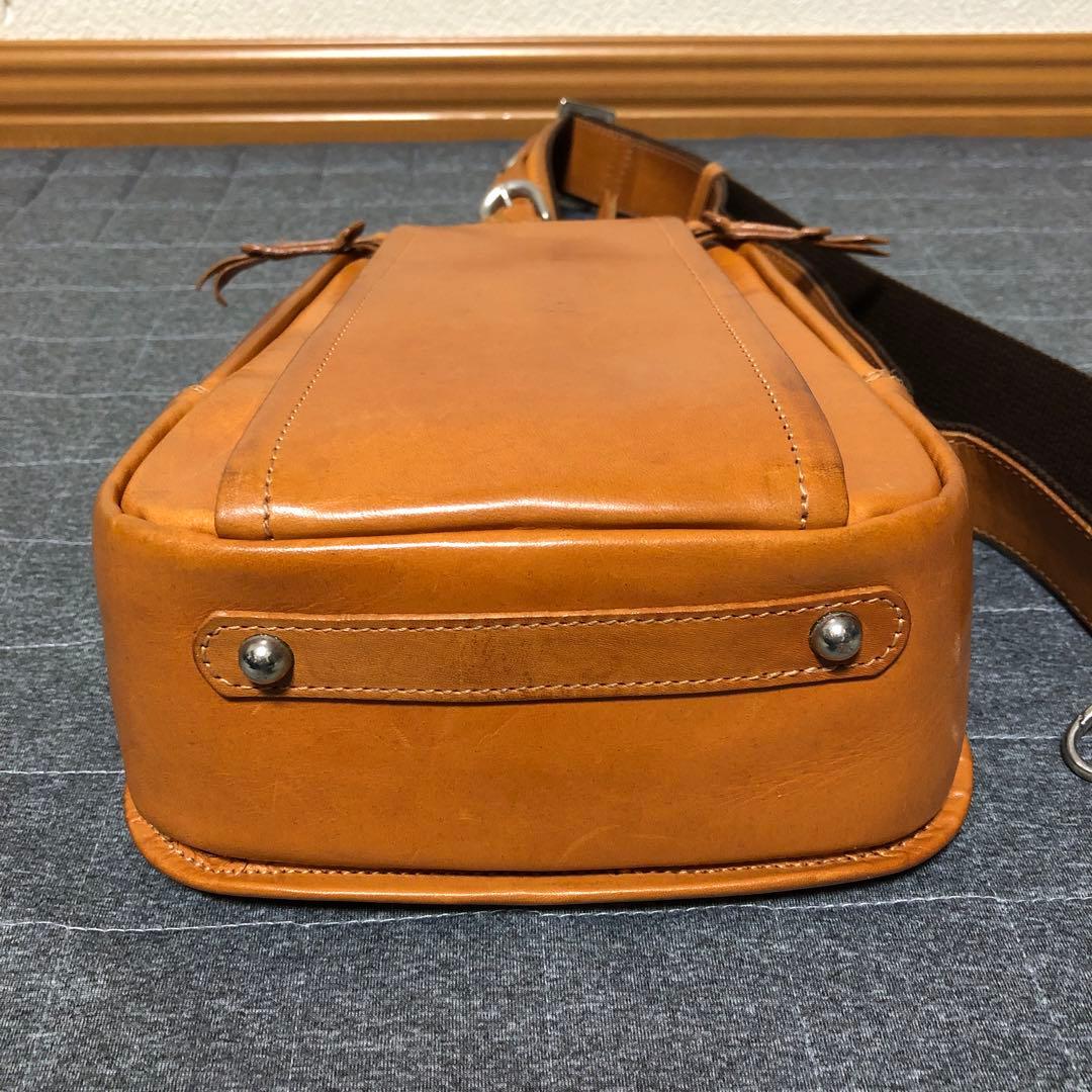 b3Labo 廃版 ボディバッグ 栃木レザー ヌメ革