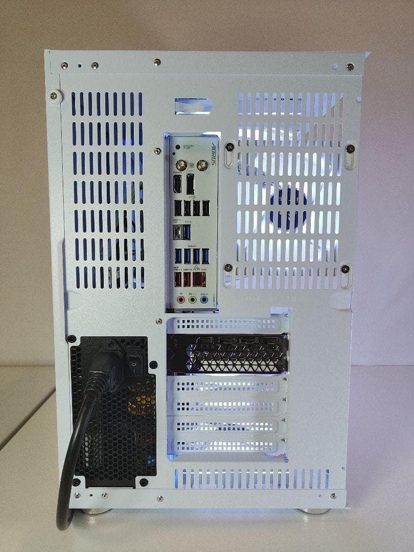 【y347003cPC】Ryzen7 9700x RTX5070