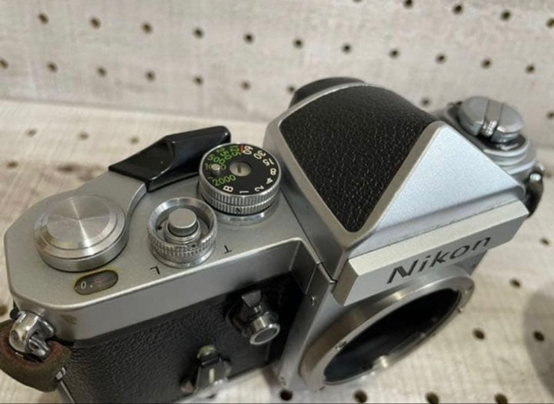 Nikon ニコンF2 DE-1レンズNikkor 28mm f3.5フード