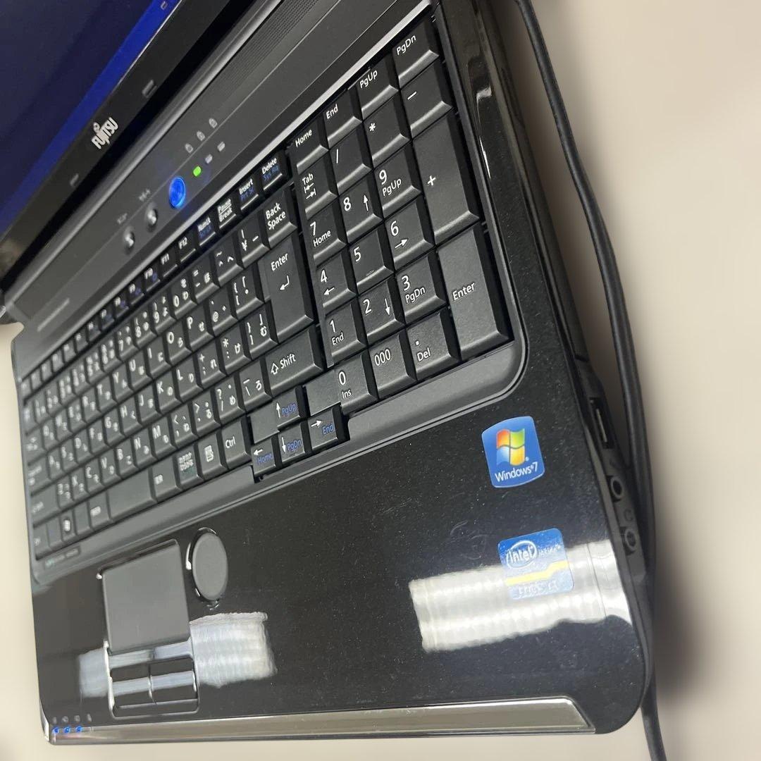 ☆格安超美品☆WindowsXP☆富士通15.6インチ大画面ノート☆第2世代i3