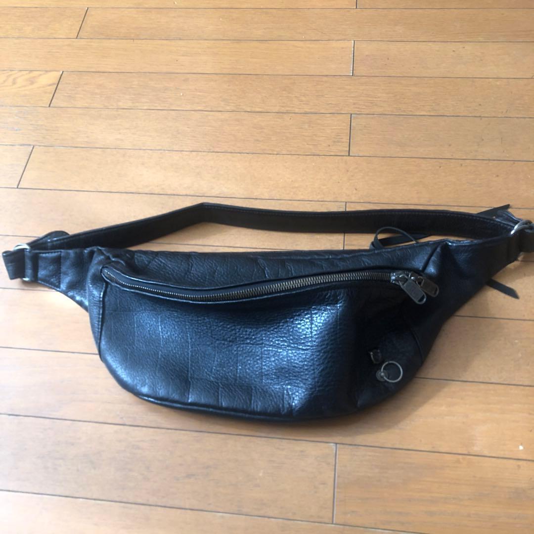 jam  made黒レザーボディバッグ500ml4本入ります