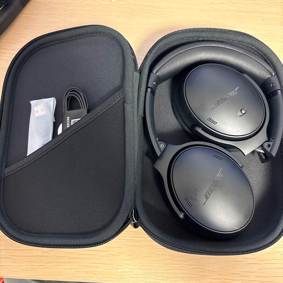 BOSE ワイヤレスヘッドホン ハードケース付き