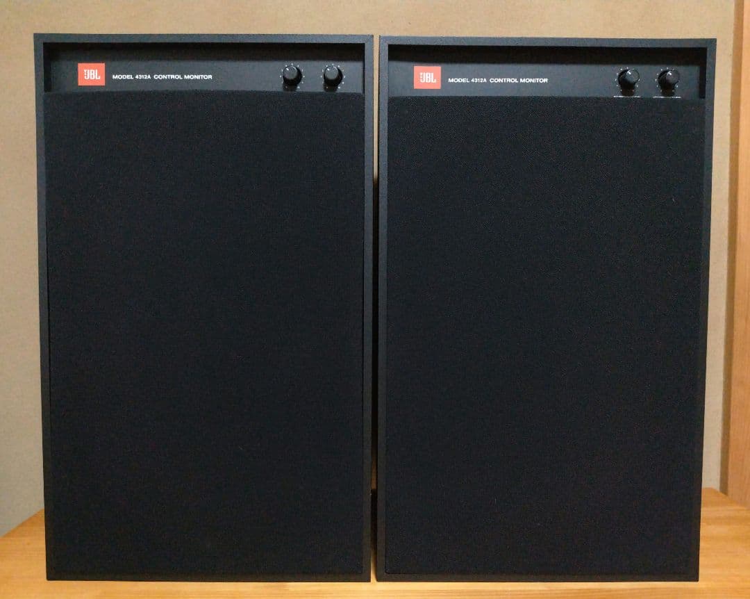 JBL 4312A モニター スピーカー　ペアの左１台