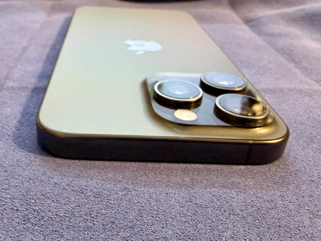 iPhone 15 Pro Max 256G SIMフリー ブラックチタニウム